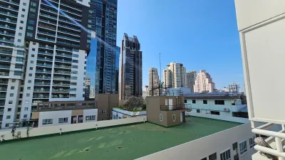 Acadamia Grand Tower